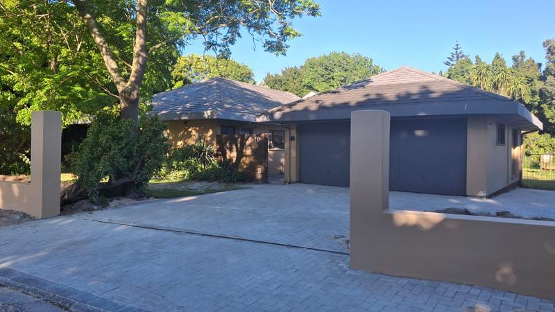To Let 5 Bedroom Property for Rent in Soneike Western Cape